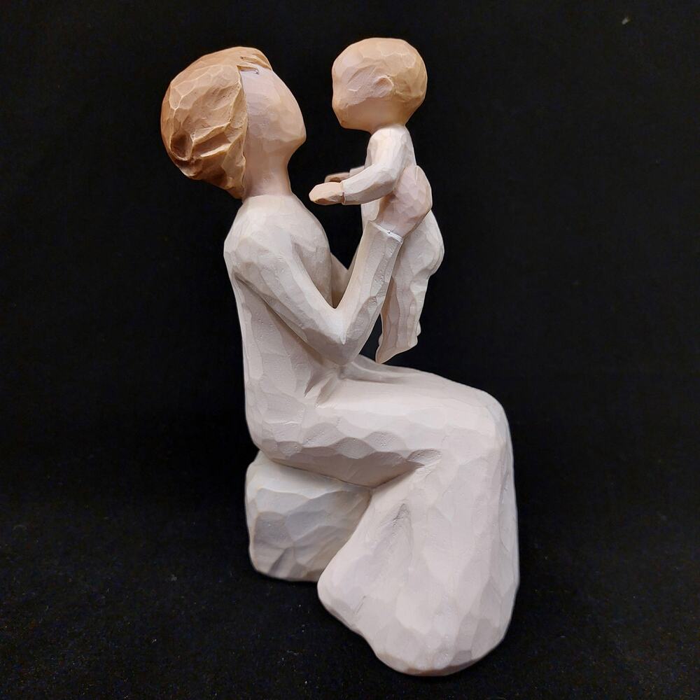 Willow Tree Grandmother Figurine 2001 Demdaco Susan Lordi Grandma Baby Sculpture